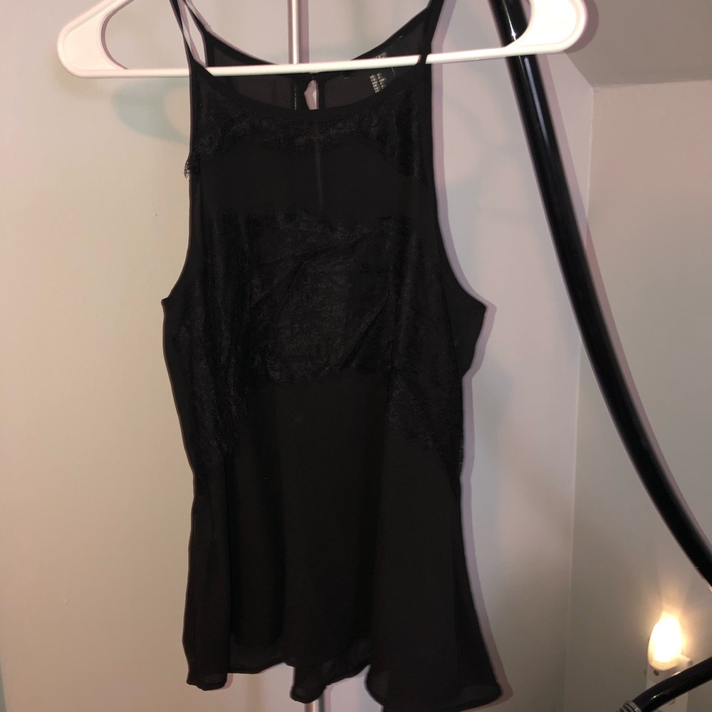 Lace overlay tank